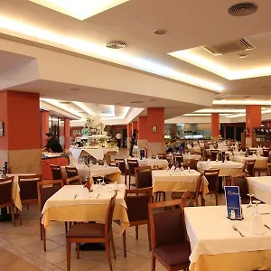  Отель Ohtels Romana